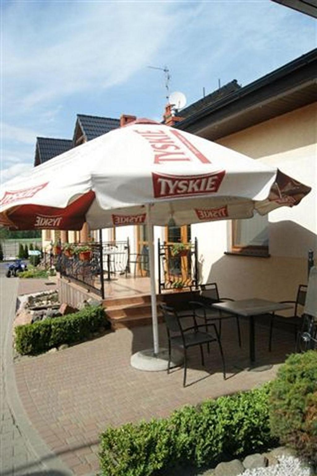 Pokoje Goscinne Gum-Bar Biskupice  Bagian luar foto