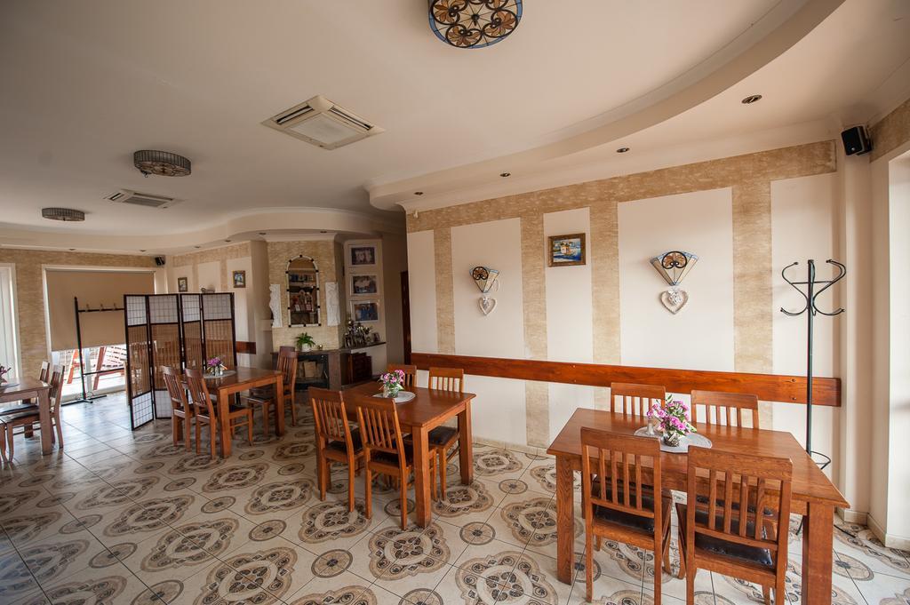 Pokoje Goscinne Gum-Bar Biskupice  Bagian luar foto